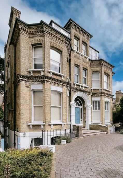 Stunning Victorian Mansion Apartment - Hosted By Agf Property - Free Parking Upon Request Hove Buitenkant foto